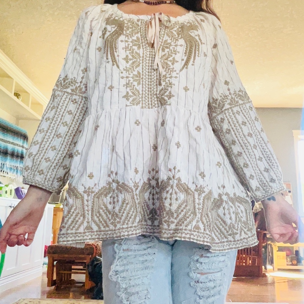 Sweet embroidered cotton blouse